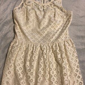 White ~ Cream Lace A-Line Dress ~ Size Medium